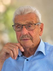 André Bas